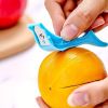 1pc Portable Planing Apple Portable Fruit Peeling Pear Kiwi Fruit Peeling Knife Apple Peeler - Blue